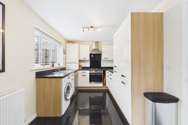 1, ROCK HOUSE WAY, OSSETT photo 4