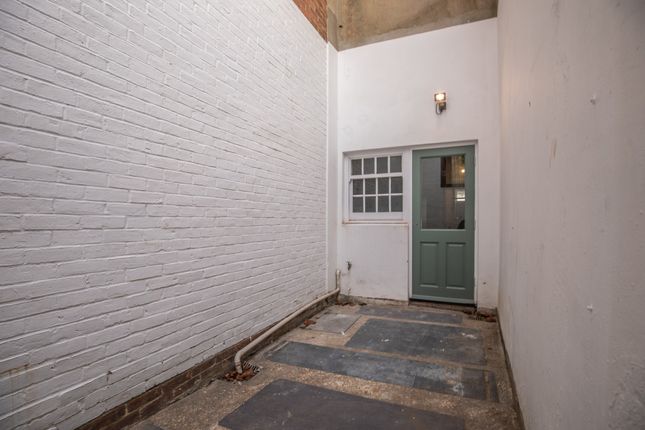 Terraced house for sale in Clifton Hill, Brighton