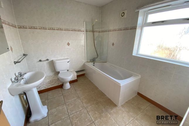 29, Elizabeth Venmore Court, Milford Haven photo 4
