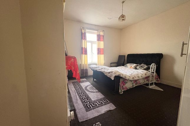 7, WESTFIELD ROAD, BRADFORD photo 2