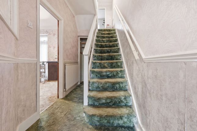 13 Eustace Road, Romford photo 2
