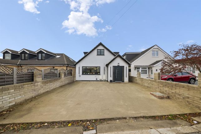 26, Lees Road, Uxbridge photo 2