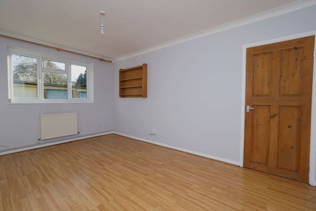 8 Millway Close, Oxford photo 2
