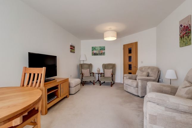 16, Trinity Place, Hazlemere photo 4