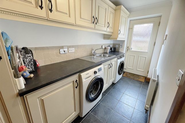 Link-detached house for sale in Bridge Farm, Pollington, Goole