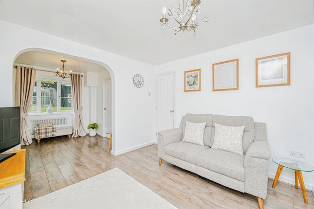 37, Clos Tyn Y Coed, Bridgend photo 4