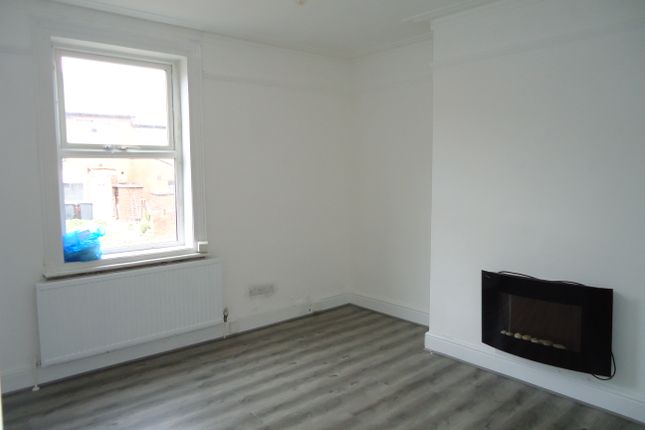 18, Longroyd View, Leeds photo 3