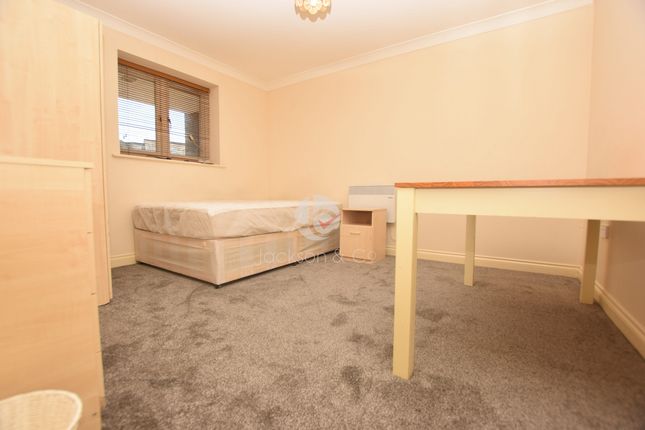20 Albany Gardens, Albany Gardens, Colchester photo 4