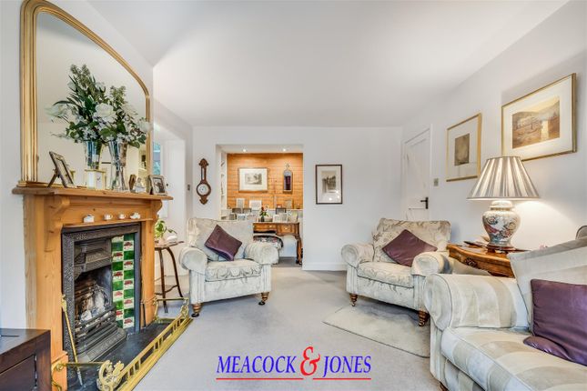 2 Furze Hall Cottages, Blackmore Road, Ingatestone photo 3