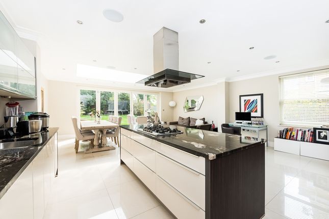 Glamorgan Road, Kingston upon Thames photo 2