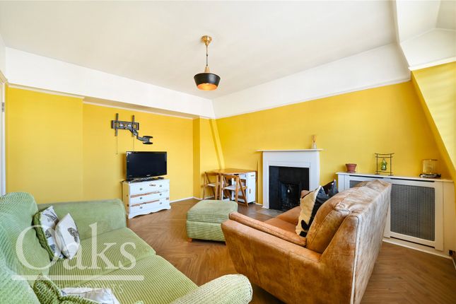 Flat, 83, Wavertree Court, London photo 3
