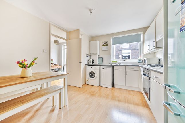 14 St. Richards Court Ashburnham Road, Richmond photo 2