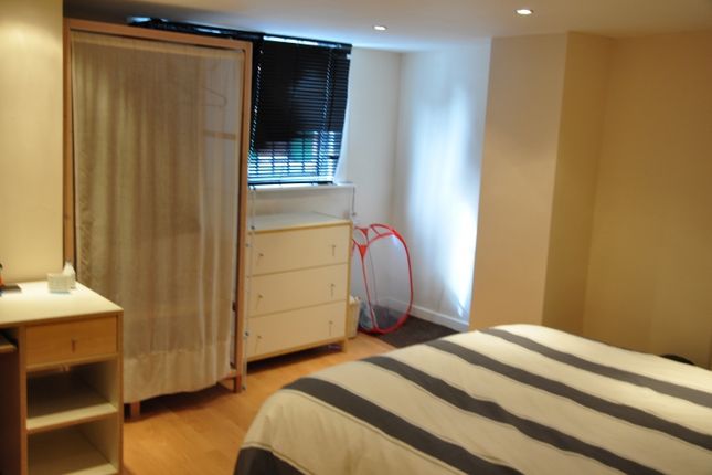 Lucas Street Woodhouse, Leeds photo 2
