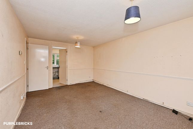 Juniper Close, Broxbourne photo 4