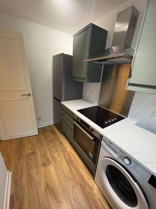 Flat 0/1, 200 Paisley Road West, Glasgow, Glasgow photo 5
