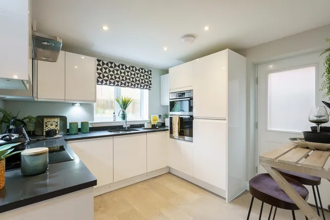 Taylor Wimpey - Eaves Green