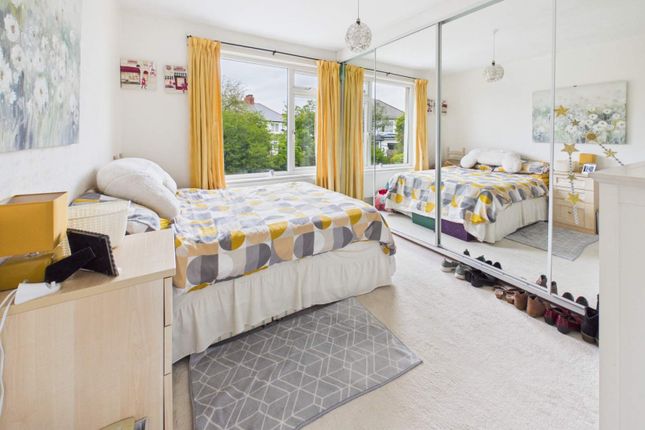 5, Glas Efail, Cardiff photo 4