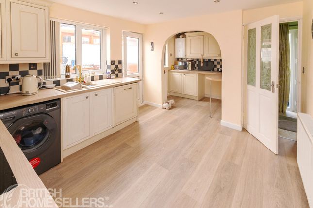 11, Cecil Road, Swadlincote photo 2