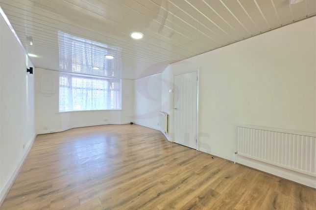 73, Kerrysdale Avenue, Leicester photo 3
