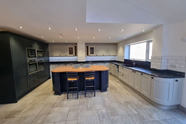 Stakesby Road, Whitby photo 5