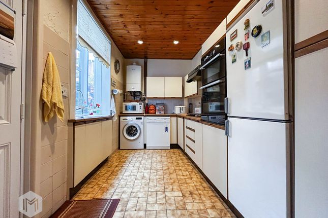 4 Hawthorne Road, Bolton photo 5