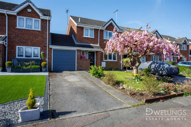 3-bed detached on 7, Lordswell Road, Burton-On-Trent, £262,500