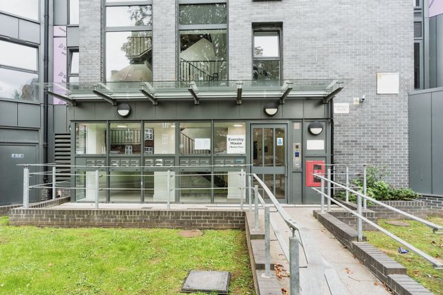 Flat for sale in 7 Mullins Place, Clapham Park