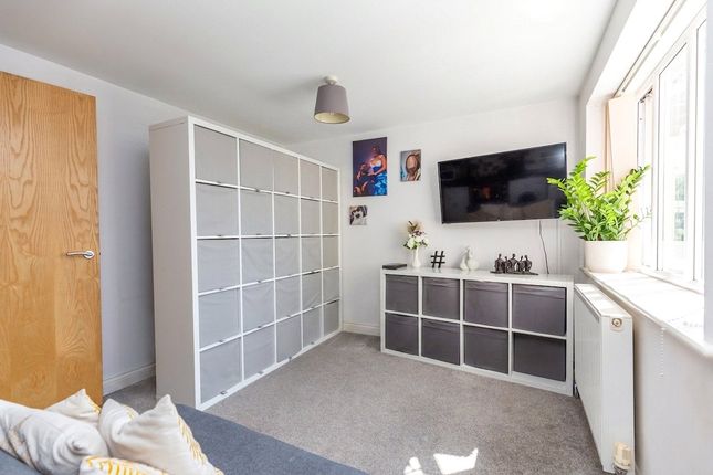 Flat 7, Satchfield Court,, Satchfield Crescent, Bristol photo 4