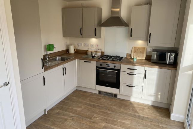 26, Axminster Drive, Stourport-On-Severn photo 3