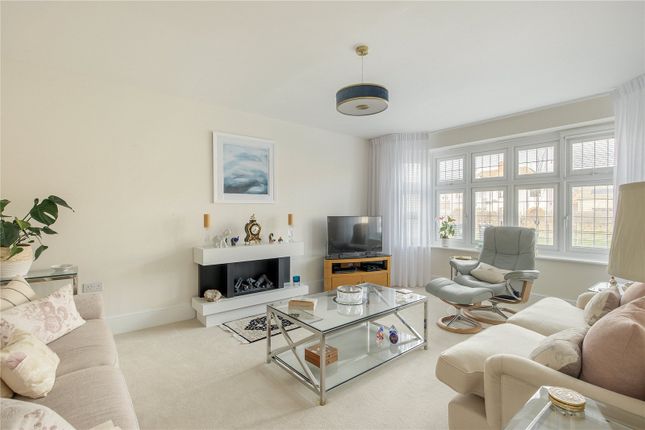 8, Kirkham Drive, Cambridge photo 2