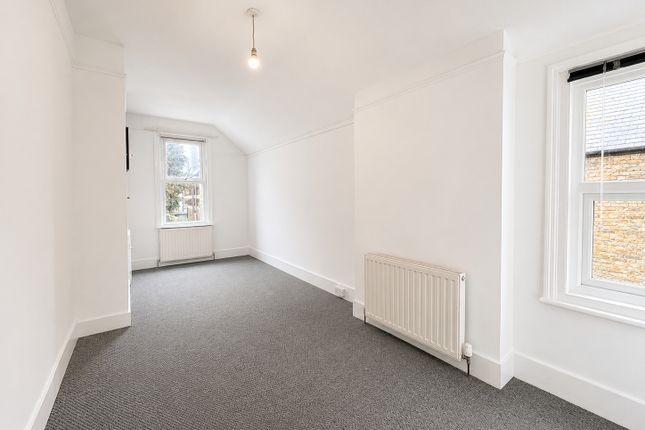 Flat 2, 28, Westbury Road, Kent photo 3