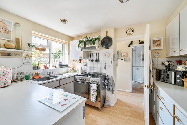 22, Stanford Rise, Lymington photo 3