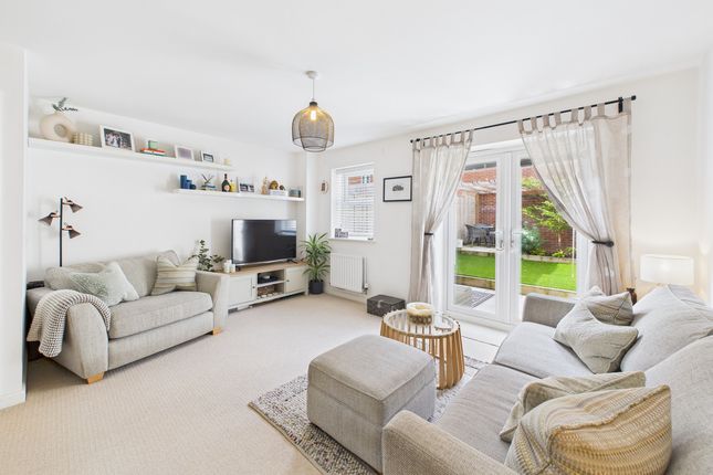 5, Harrier Close, Hemel Hempstead photo 2