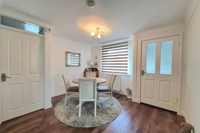 11, Truro Close, Congleton photo 3