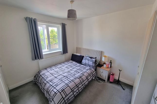 8, Campion Close, Launceston photo 4