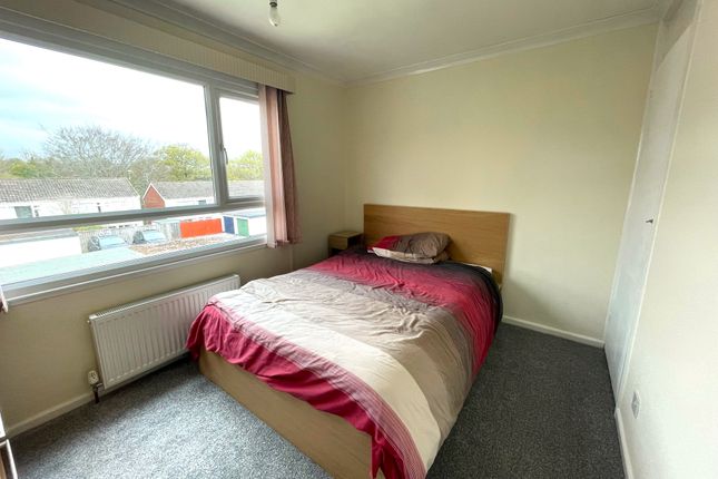 Thumbnail Property to rent in Carlyon Gardens, Exeter