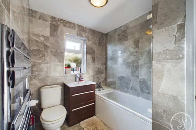 47, Kingfisher Way, Leeds photo 3