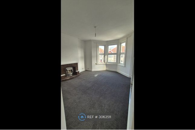 Flat, Osborne Road, Weston-Super-Mare photo 4