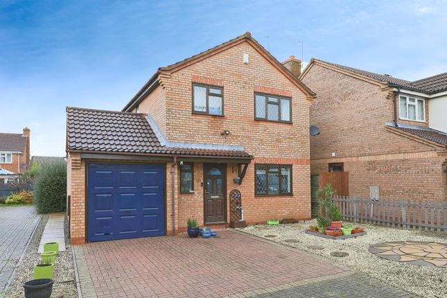 Detached house for sale in Cranesbill Drive, Broomhall, Worcester