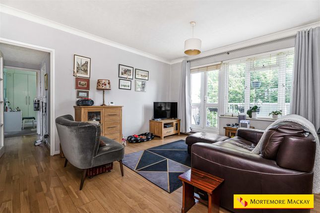 44, Springbank, London photo 4