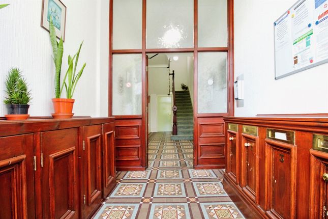 Penthouse for sale in Park Road, Barry