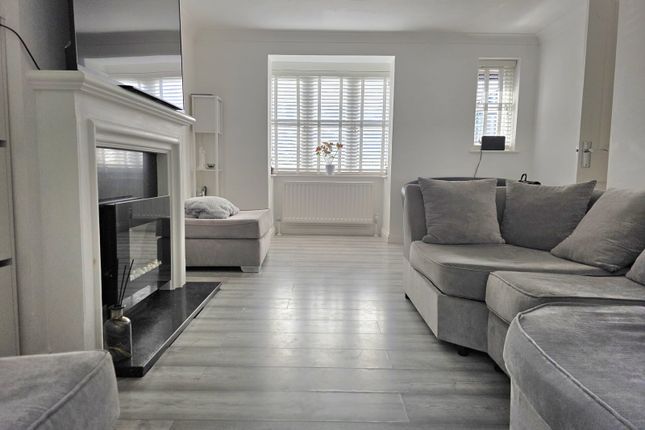 33, Aspen Road, Herne Bay photo 4