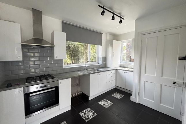 16, Thirlmere Avenue Moss Bank St Helens, Clinkham Wood photo 5