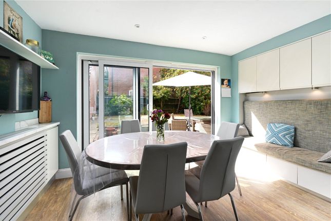 2, Micheldever Drive, Hampshire photo 3