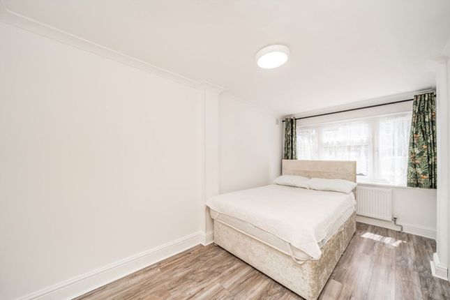 11, Holt Road, Wembley photo 4