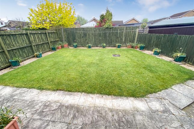 21, Harebell Meadows, Woodham photo 2