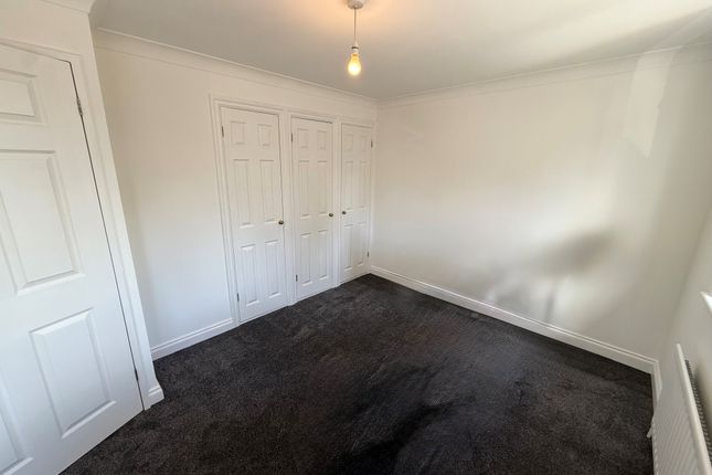 13, Bressey Avenue, ENFIELD photo 4