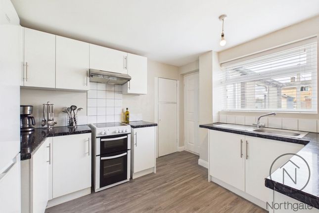 11 Ross Walk, Newton Aycliffe photo 3