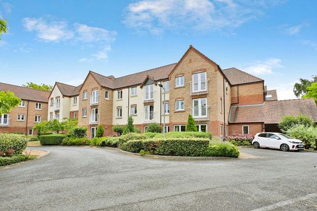 2-bed house on 51 Swallows Court, Pool Close, Spalding, £100,000