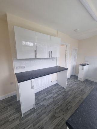 Terraced house to rent in Tweedle Hill Road, Manchester